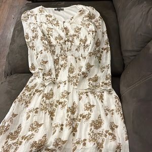 Long sleeve gold and white floral dress